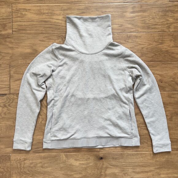 Nike Sweatshirt Women's Size M Soft Grey Dri-Fit Funnel Cowl Neck Pullover - Picture 1 of 10